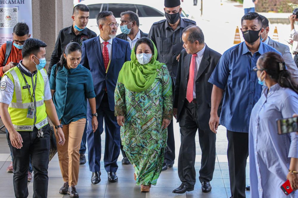 Datin Seri Rosmah Mansor arrives at the Kuala Lumpur High Court July 15, 2020. u00e2u20acu201d Picture by Hari Anggarann