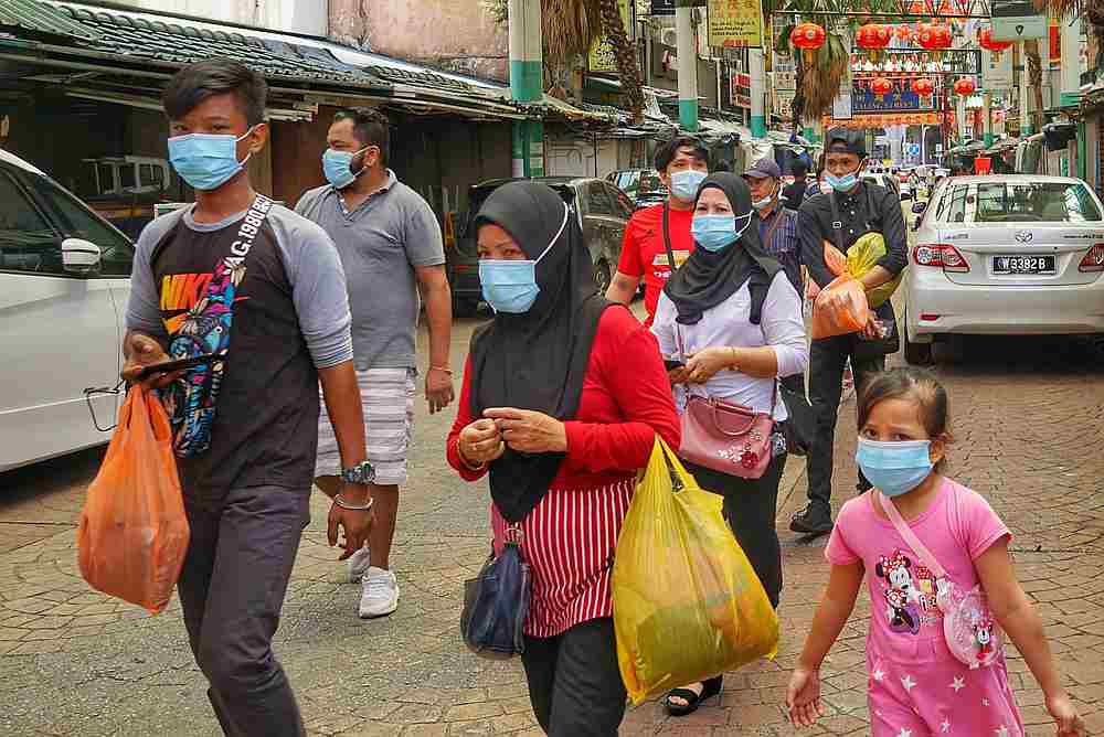 Members of the public wearing mask at Petaling Street amid the Covid-19 pandemic in Kuala Lumpur July 5,2020. u00e2u20acu201d Picture by Ahmad Zamzahuri