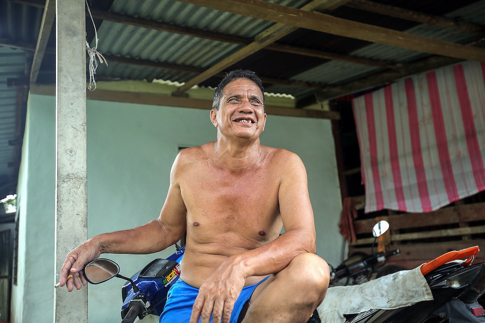 Ridi Katak said that Barisan Nasional has done a lot for his community in Slim River. — Picture by Farhan Najib