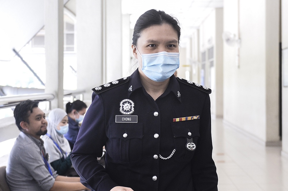 Negri Sembilan Criminal Investigation Departmentu00e2u20acu2122s Sexual, Women and Child Investigations Division (D11) officer Assistant Superintendent Chong Mee Chyi  is seen at the Seremban Courthouse August 27, 2020. u00e2u20acu201d Picture by Miera Zulyana