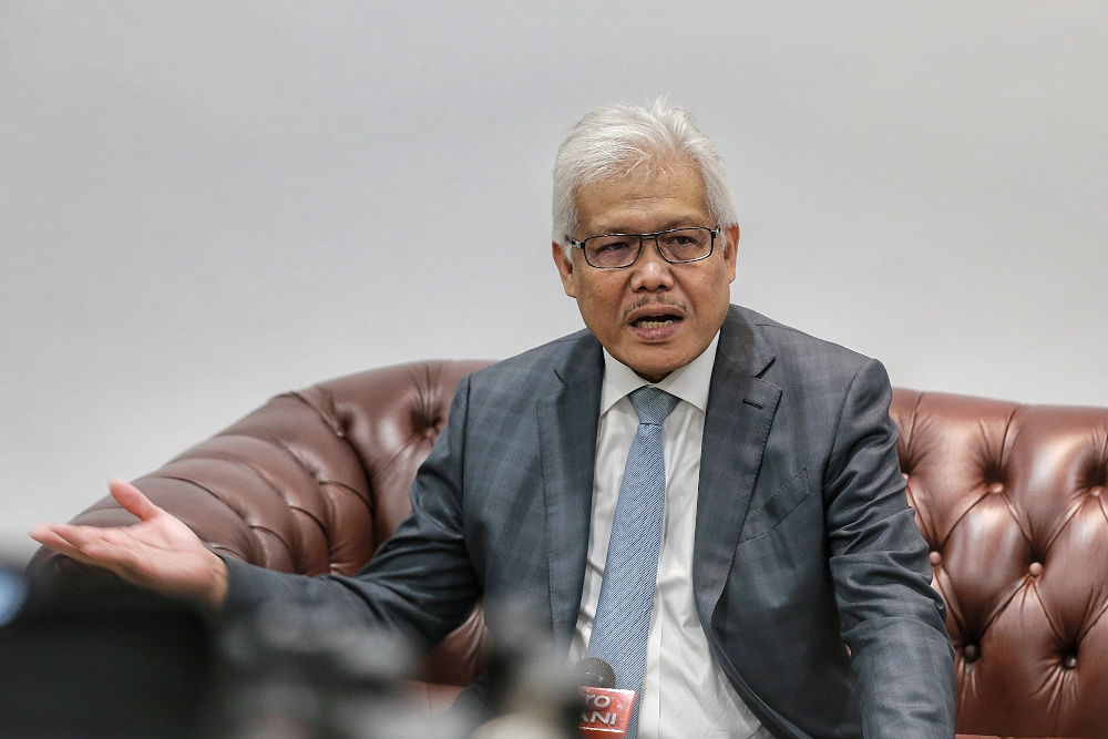 Home Minister Datuk Seri Hamzah Zainuddin at Parliament building August 10, 2020. u00e2u20acu201d Picture by Ahmad Zamzahuri