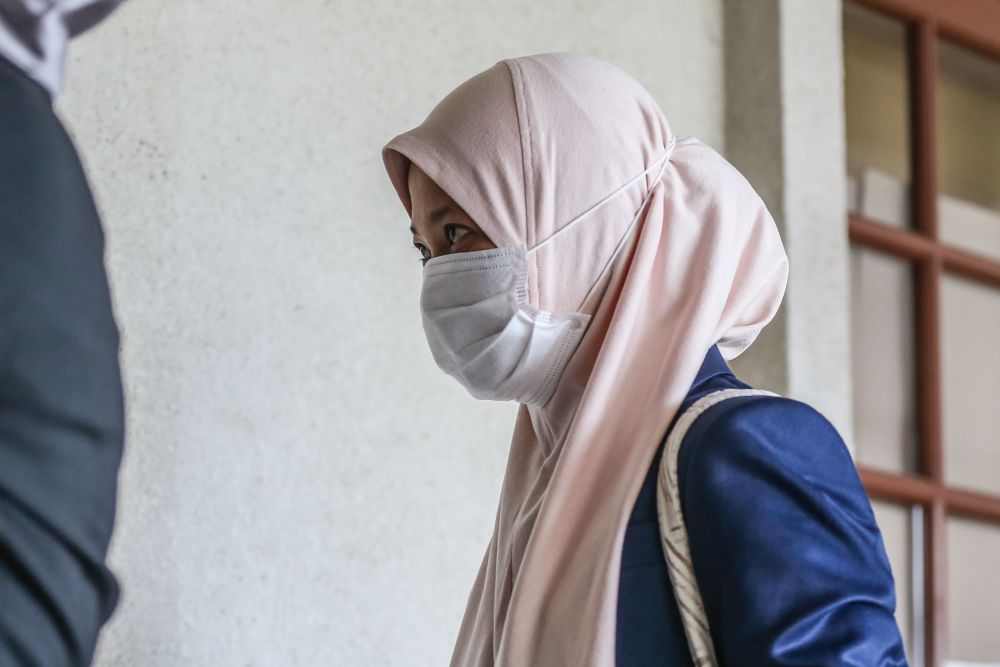 Major Mazlina Mazlan@Ramly is pictured at the Kuala Lumpur High Court August 25, 2020. — Picture by Firdaus Latif
