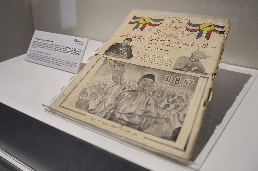 The newspaper Akhbar Malaya Merdeka has 36-pages featuring writings and reports on the first Merdeka Day celebration. 