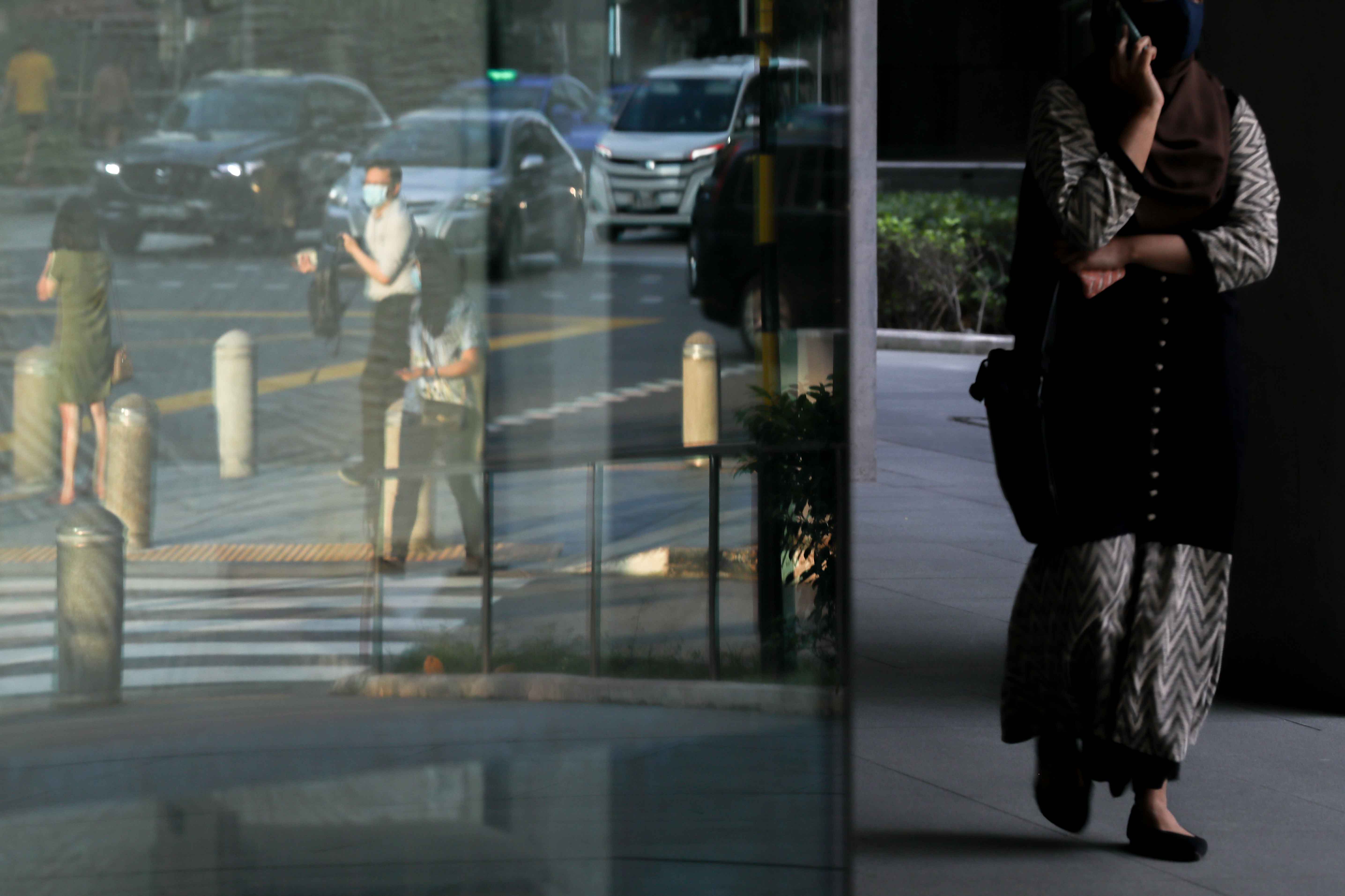 Responding to queries from TODAY, an MOM spokesperson reiterated that employers should do their part to ensure retrenchment is carried out “sensitively, and with dignity and compassion”. — Photo by Ili Nadhirah Mansor for TODAY