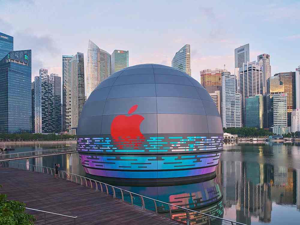 Apple Marina Bay Sands, the first Apple store that sits on the water, is opening soon to customers in Singapore. u00e2u20acu201d Picture courtesy of Apple via TODAY