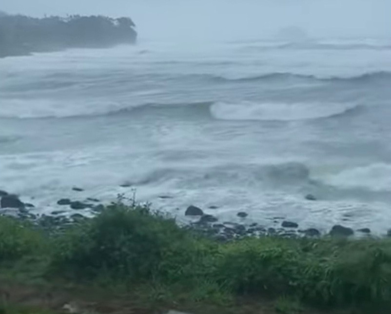 Strong waves caused by Typhoon Bavi are seen on Jeju Island, South Korea August 26, 2020. u00e2u20acu201d YOUTUDEO video image via Reuters