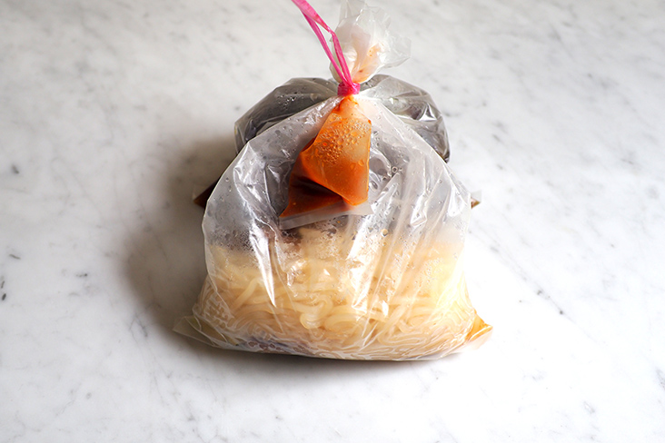 You can opt to dine at the coffee shop in SS19 Subang Jaya or take away your food to enjoy at home