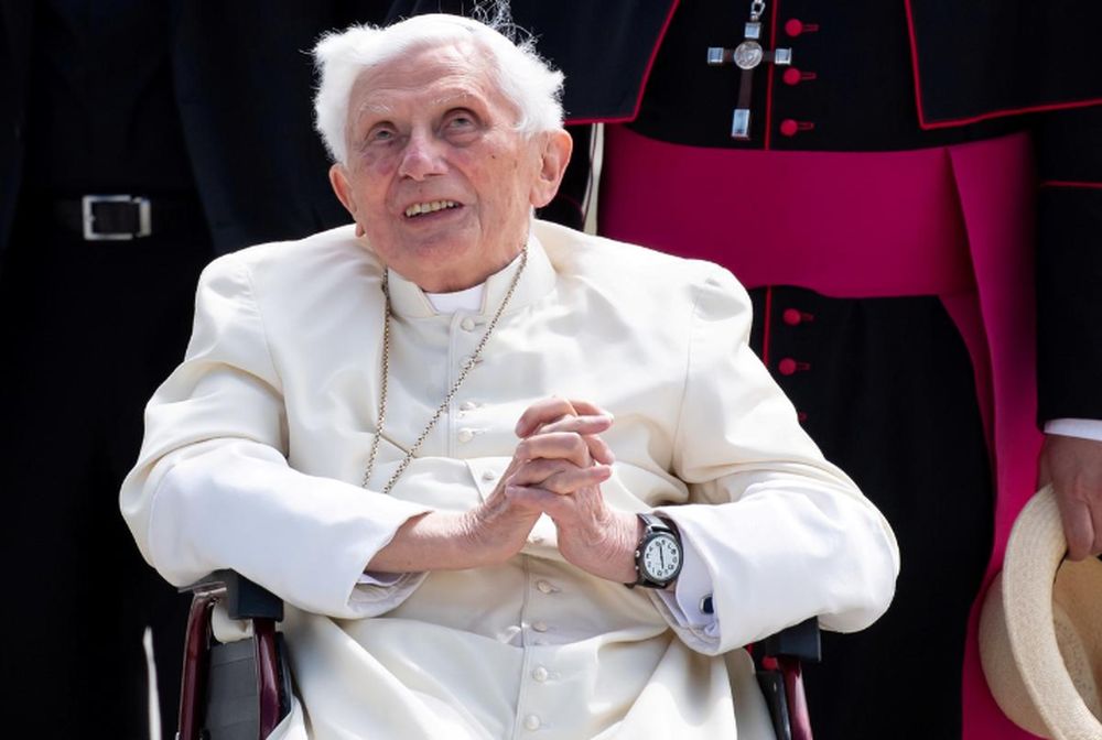 Pope Emeritus Benedict XVI gestures at Munich Airport before leaving for Rome, June 22, 2020. u00e2u20acu201d Sven Hoppe/Pool via Reuters
