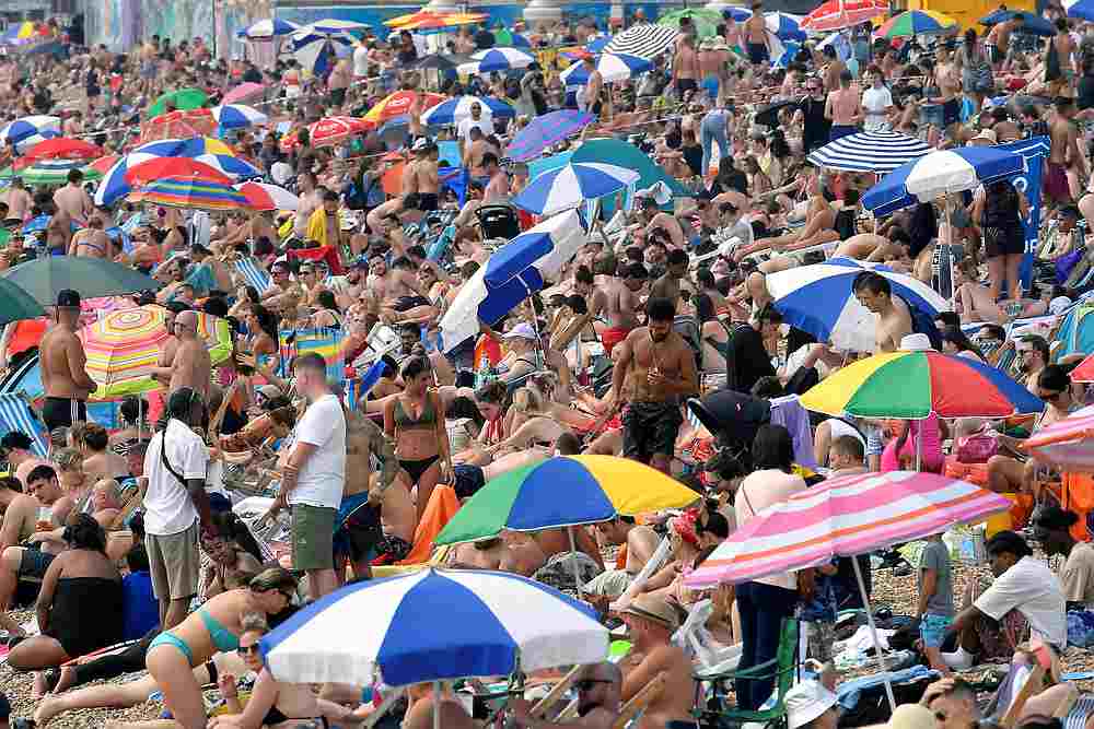 The hot weather at Brighton beach bring out the crowds, amid the Covid-19 outbreak, in Brighton, Britain August 8, 2020. u00e2u20acu201d Reuters pic