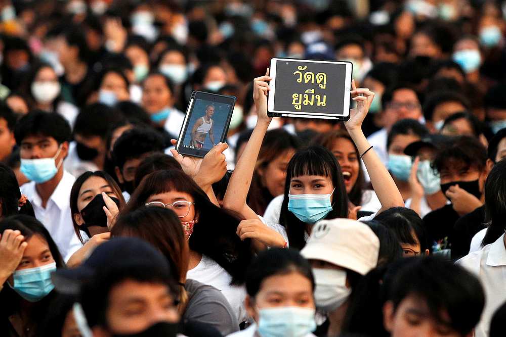 Students hold tablets during a rally in support for the student-led democracy movement at King Mongkut's Institute of Technology, in the outskirts of Bangkok, Thailand August 19, 2020. u00e2u20acu201d Reuters pic