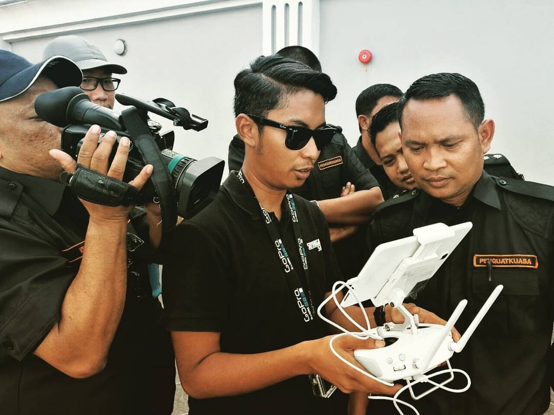 Before the MCO, Muhammad Azinudin has been spending most of his time on drone trainings and demonstrations. — Picture courtesy of  Muhammad Azinudin Aizal