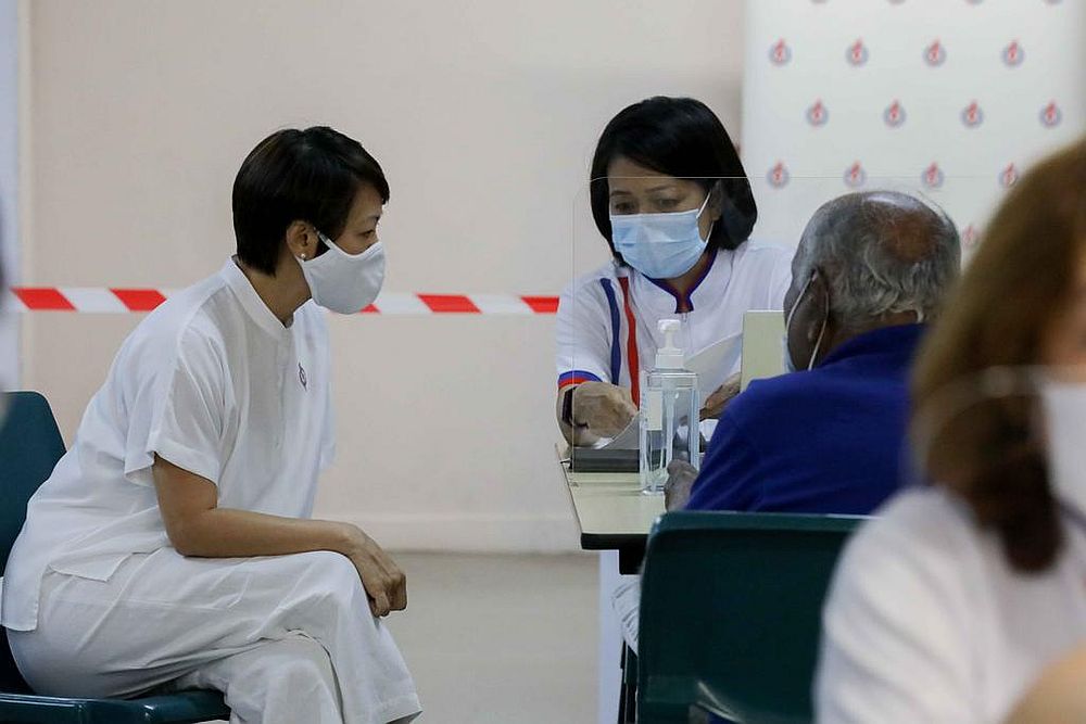 West Coast GRC MP Foo Mee Har holding her meet-the-people session at the void deck of Block 32, Teban Gardens Road, Singapore August 20, 2020. u00e2u20acu201d TODAY pic