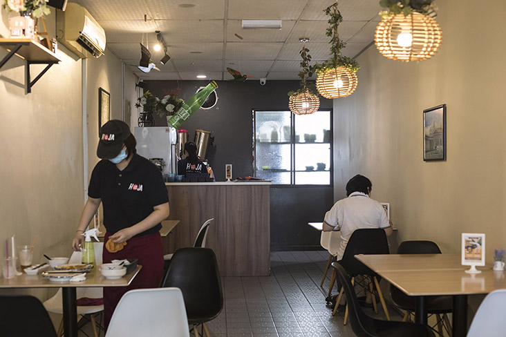 The cosy, unassuming interior of HOJA Bento exudes the warmth of home.