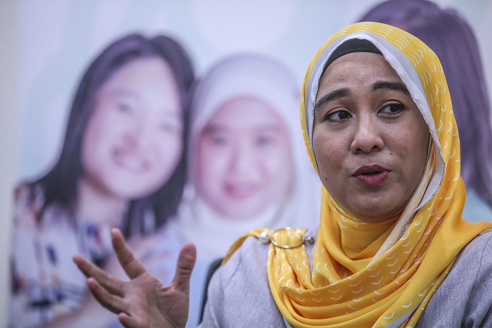 Siti Hafizah says the initiative with PDRM fits into Etiqa’s goal of giving back to frontliners post-MCO. 