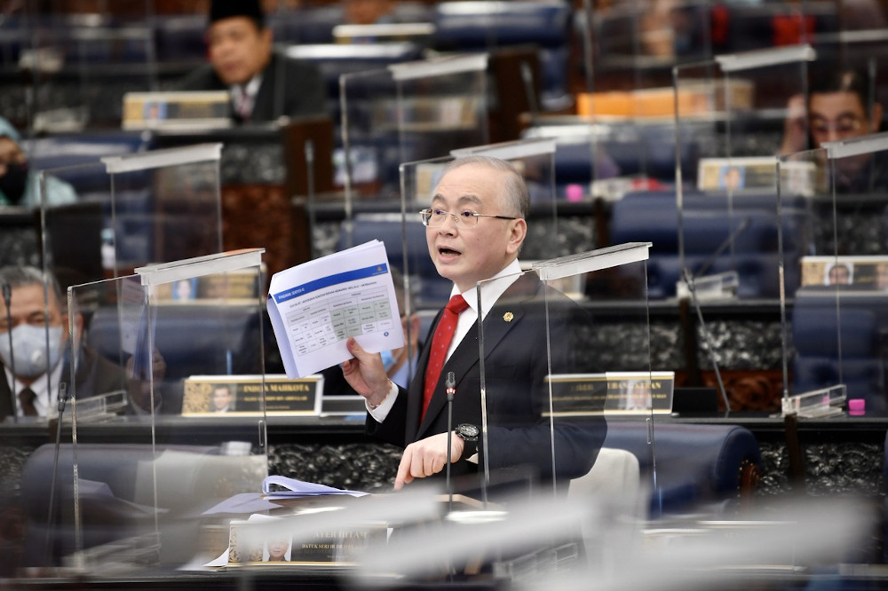 Transport Minister Datuk Seri Wee Ka Siong in the Dewan Rakyat August 25, 2020. The minister today said the bill was tabled to protect road users, not oppress and burden any individuals. u00e2u20acu201d Bernama pic