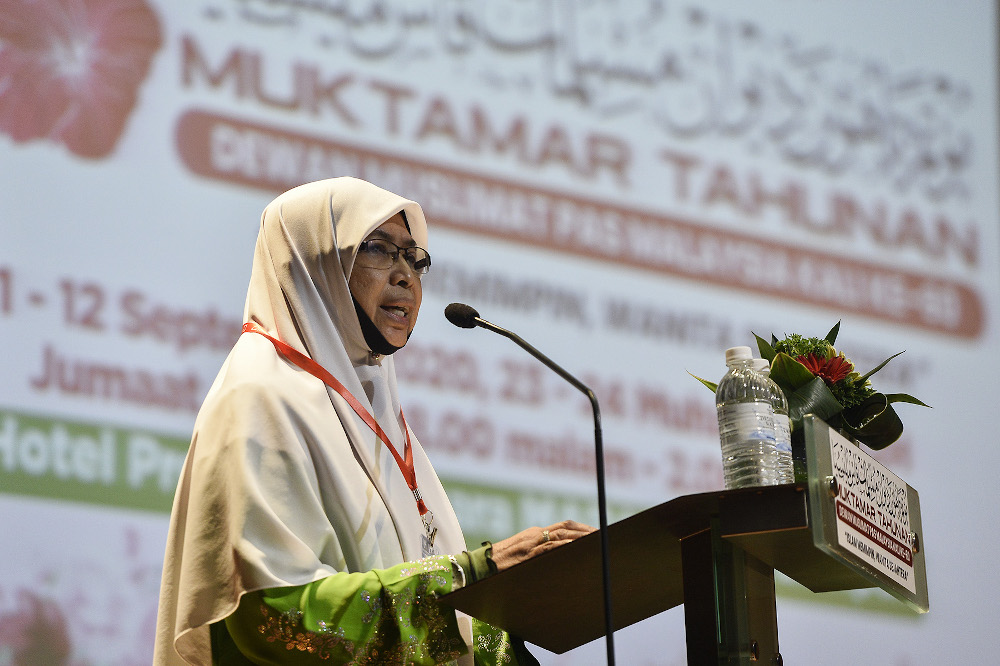 PAS Muslimat (Women) chief Nuridah Mohd Salleh speaks during the annual PAS Muktamar in Kuala Lumpur September 11, 2020. u00e2u20acu201d Picture by Miera Zulyana