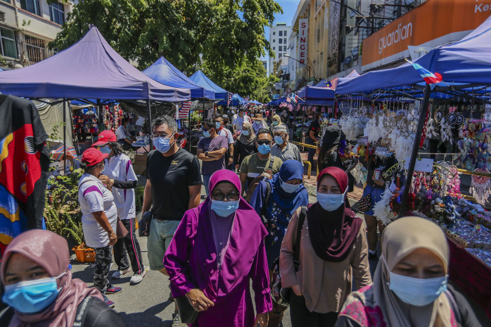 General view of Gaya Street’s Sunday market in Kota Kinabalu, Sabah September 13, 2020. 