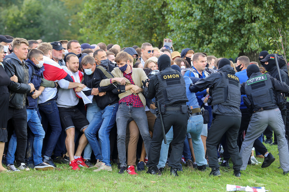 Law enforcement officers scuffle with demonstrators during a rally against police brutality following protests to reject the presidential election results in Minsk, Belarus September 13, 2020. u00e2u20acu201d Reuters pic
