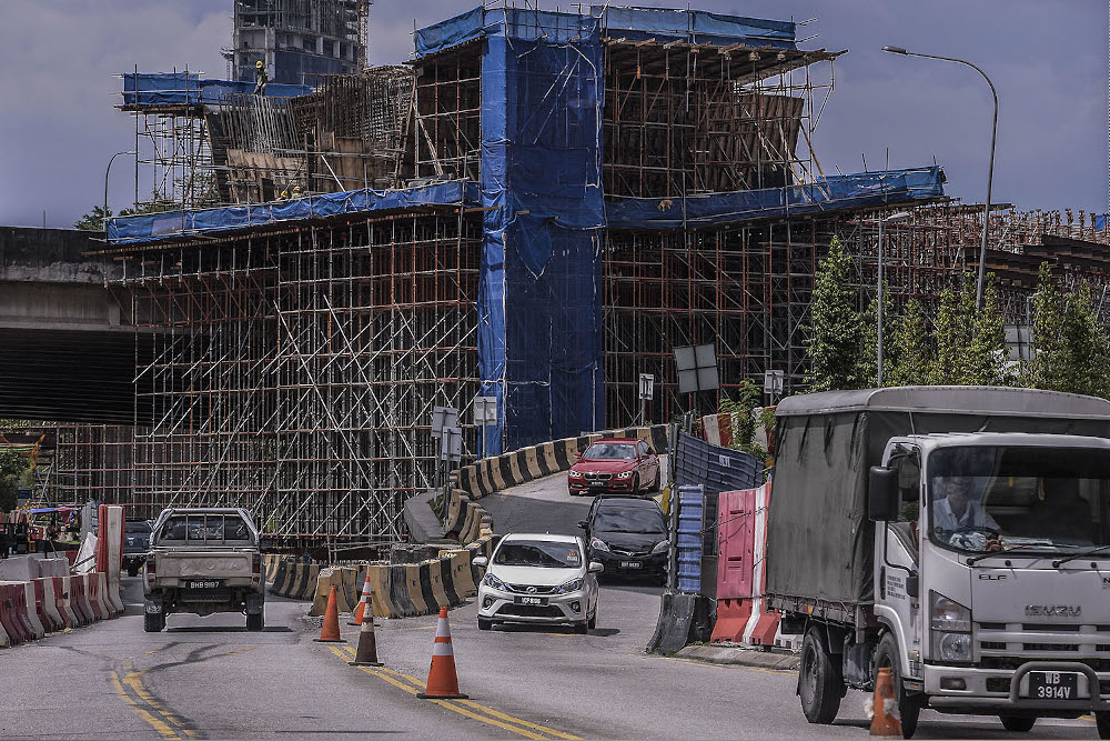 The current state of construction structures during todayu00e2u20acu2122s survey at Sungai Besi-Ulu Klang Elevated Expressway (SUKE), Kuala Lumpur September 21, 2020. u00e2u20acu201d Picture by Hari Anggara