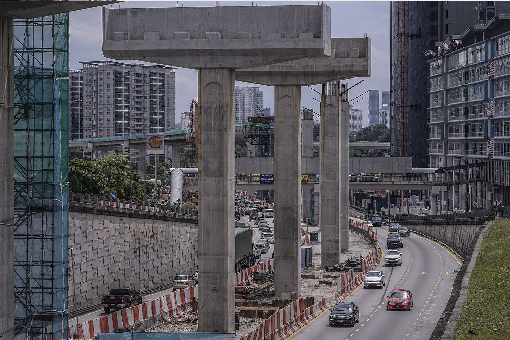 The current state of construction structures during todayu00e2u20acu2122s survey at Sungai Besi-Ulu Klang Elevated Expressway (SUKE), Kuala Lumpur September 21, 2020. u00e2u20acu201d Picture by Hari Anggara