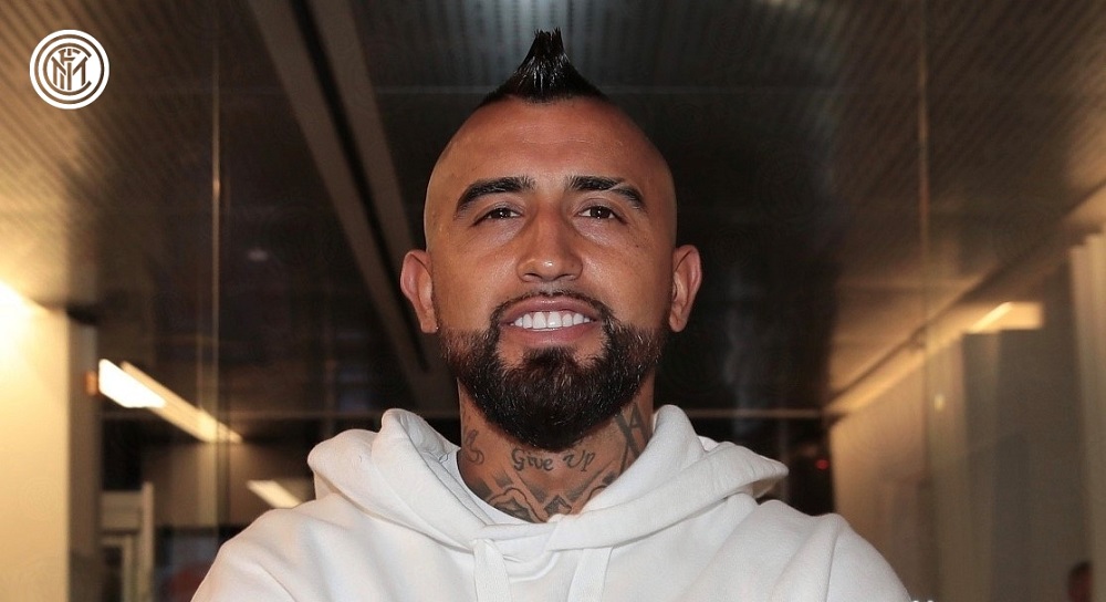Inter Milan posted a photo on Twitter of Arturo Vidal arriving at Milan Linate airport ahead of a medical early today. u00e2u20acu201d Picture via TwitterInter Milan