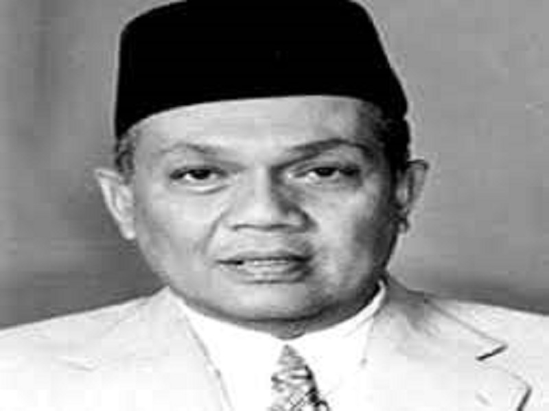 The late Tan Sri Wan Mokhtar Ahmad has served as Terengganu mentri besar for 25 years from 1974 to 1999. u00e2u20acu201d Picture via Twitter/Bernamadotcom