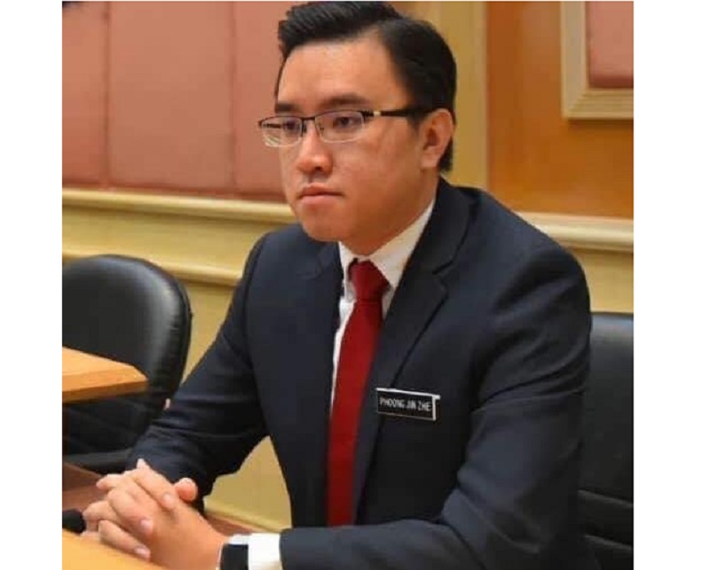 Sabah Dapsy chief Phoong Jin Zhe criticised the state opposition for only presenting half-truths and the fact remained that in terms of employment rate and job opportunities, the Warisan government performed better than the BN government from 2018 to 2019