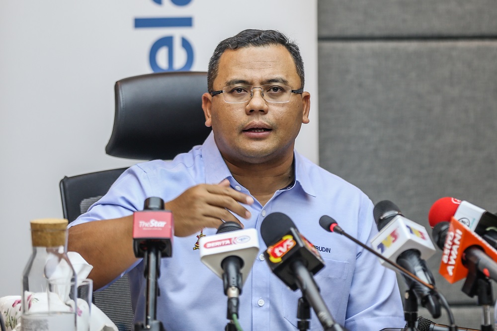 Selangor Mentri Besar Datuk Seri Amirudin Shari speaks during a press conference in Kuala Lumpur September 5, 2020. u00e2u20acu2022 Picture by Firdaus Latif