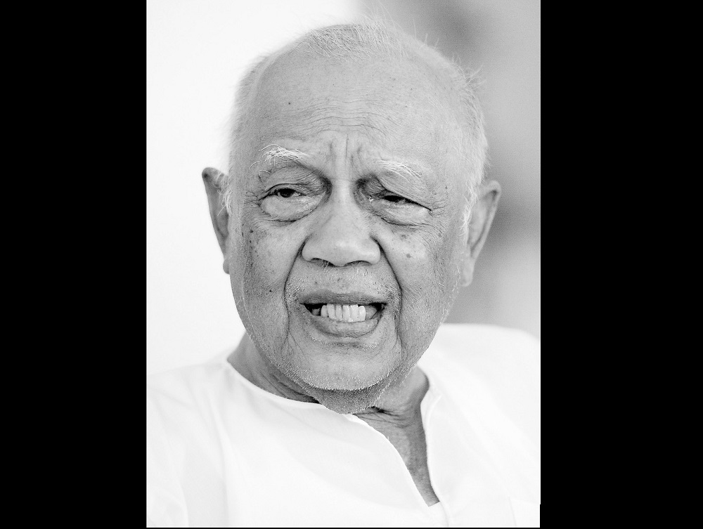 The late Wan Mokhtar, 88, from Kuala Terengganu, has served as Terengganu Mentri Besar for 25 years from 1974 to 1999. u00e2u20acu201d Bernama pic