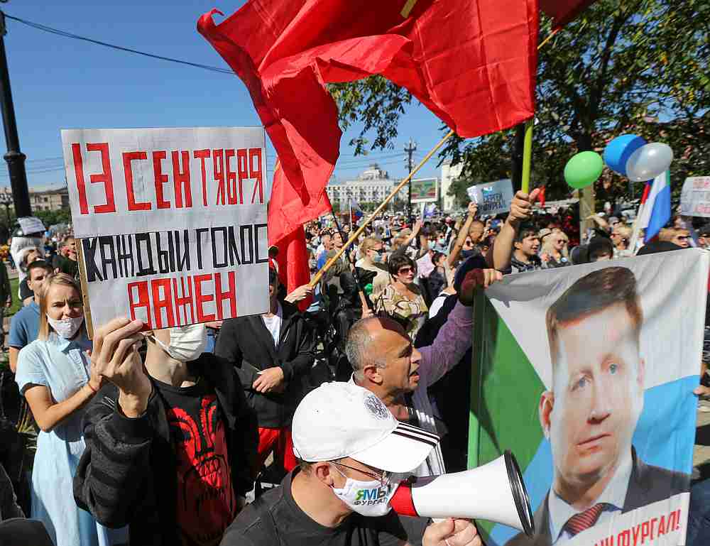 People take part in an anti-Kremlin rally in support of former regional governor Sergei Furgal arrested on murder charges in the far eastern city of Khabarovsk, Russia September 12, 2020. u00e2u20acu201d Reuters pic