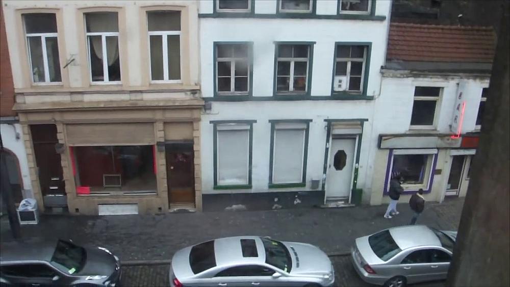 Image from the YouTube video: Brussels Red Light District (Quartier Rouge Bruxelles / Rosse Buurt Brussel).