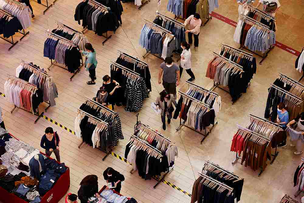 Customers shop amid the Covid-19 pandemic at a giant mall in Seoul, South Korea September 22, 2020. u00e2u20acu201d Reuters pic