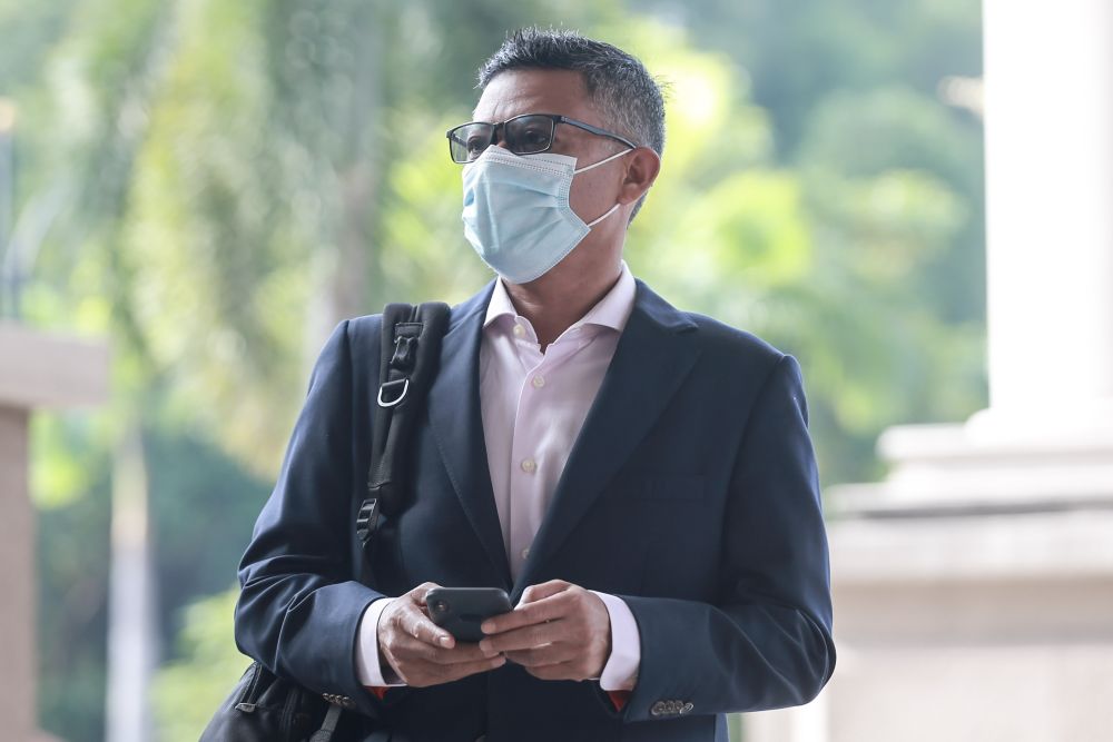 Former 1MDB CEO Mohd Hazem Abd Rahman arrives at the Kuala Lumpur Court Complex September 17, 2020. u00e2u20acu201d Picture by Ahmad Zamzahuri