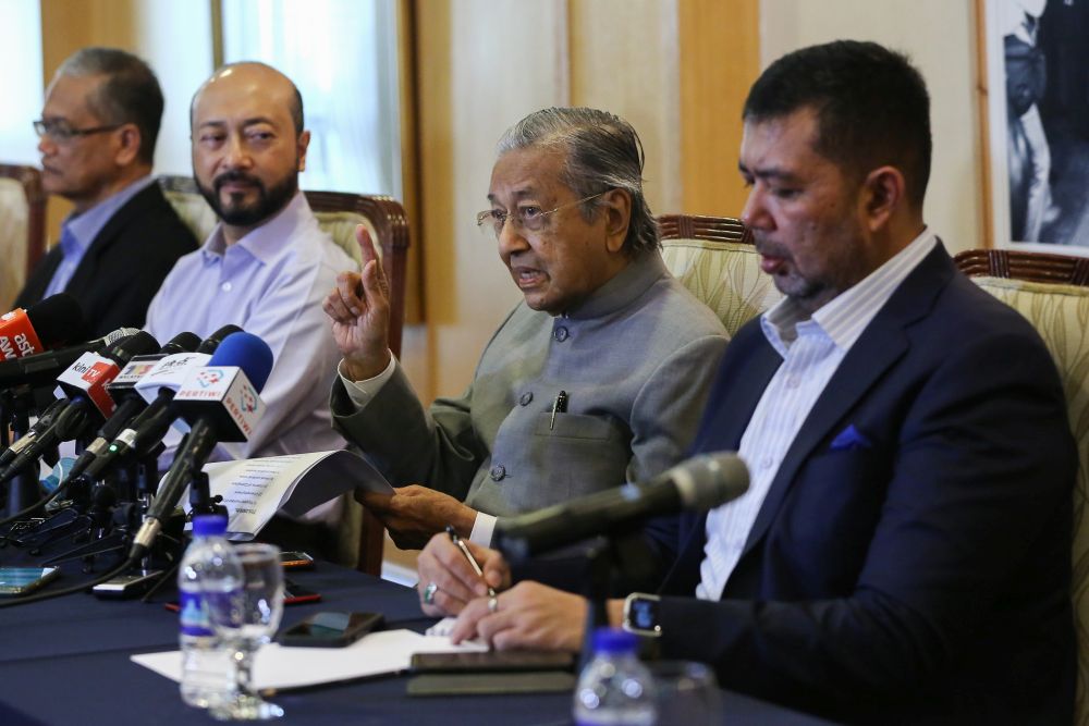 Tun Dr Mahathir Mohamad speaks during a press conference at the Perdana Leadership Foundation in Putrajaya September 3, 2020. u00e2u20acu2022 Picture by Yusof Mat Isa