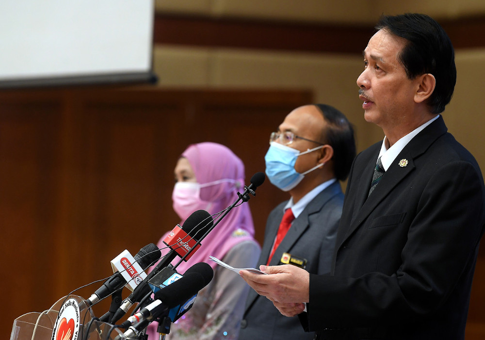 Health director-general Tan Sri Dr Noor Hisham Abdullah speaking at a daily press conference on Covid-19 infection at the ministry in Putrajaya, September 29, 2020. u00e2u20acu201d Bernama pic 