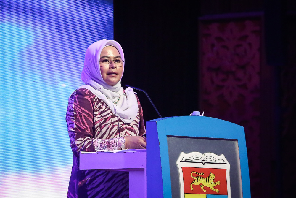 Higher Education Minister Datuk Noraini Ahmad speaks during The Ministry of Higher Education-Career Advancement Programme Economic Recovery Plan (Penjana) at University Kebangsaan Malaysia in Bangi September 28, 2020. u00e2u20acu2022 Picture by Yusof Mat Isa