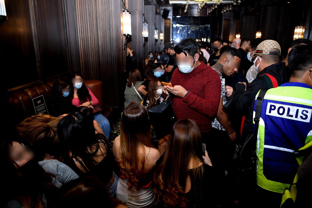 Kuala Lumpur Criminal Investigation Department deputy head (Intelligence/Operation) ACP Rohan Shah said the 183 patrons arrested were aged between 21 and 40 and they included 75 women. u00e2u20acu2022 Bernama pic
