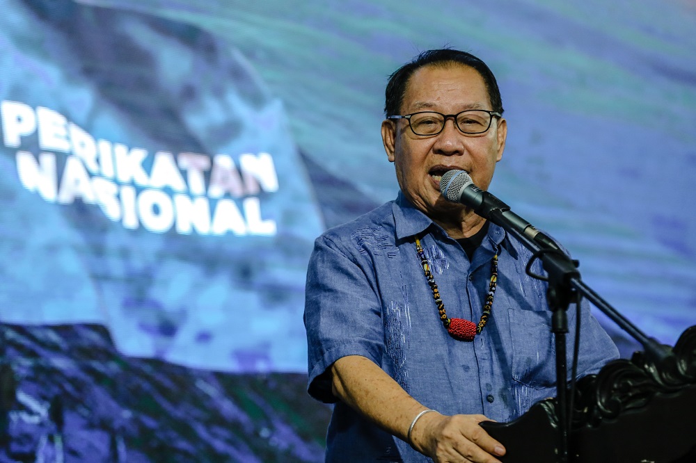 STAR president Datuk Jeffrey Kitingan speaks while campaigning in Putatan Sabah September 24, 2020. u00e2u20acu2022 Picture by Firdaus Latif