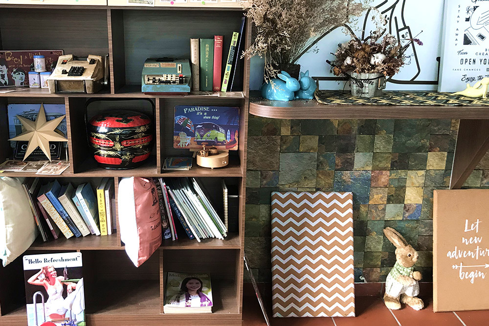 The eclectic décor is representative of the Malaccan way of life.