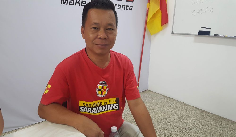 Sarawak For Sarawakians spokesperson Tan Kok Chiang says the crown flag was flown to celebrate Independence Day on July 22 and has nothing to do with the National Day celebration. u00e2u20acu201d Picture by Sulok Tawie