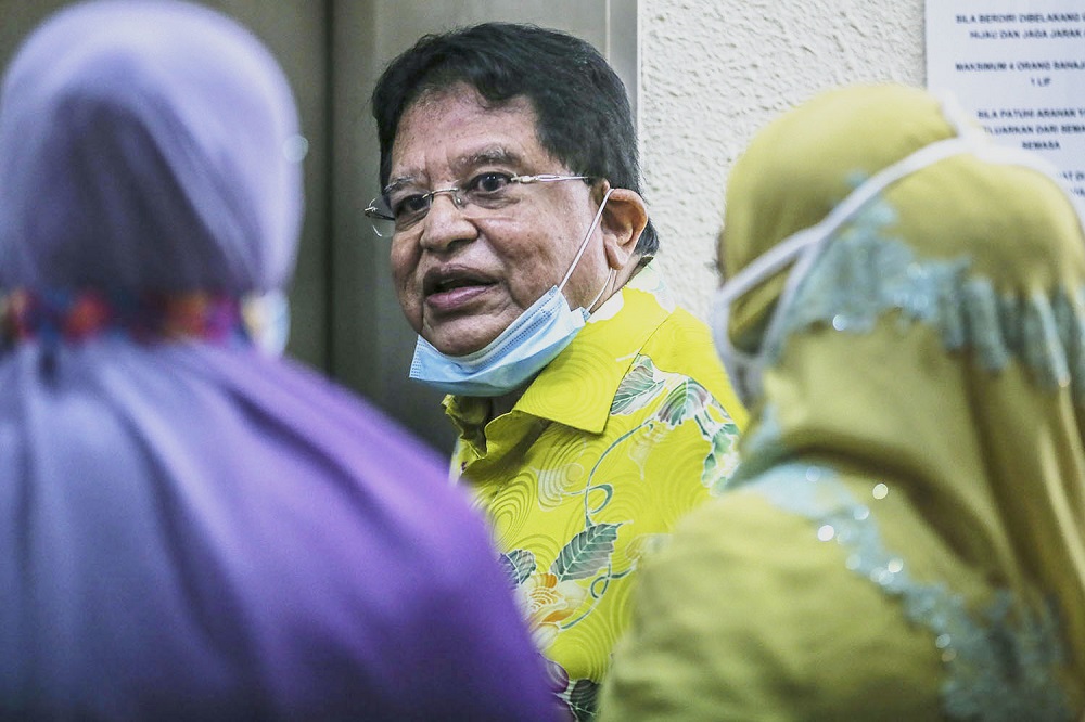 Datuk Seri Tengku Adnan Tengku Mansor is pictured at the Kuala Lumpur Court Complex on September 22, 2020. u00e2u20acu2022 Picture by Hari Anggara