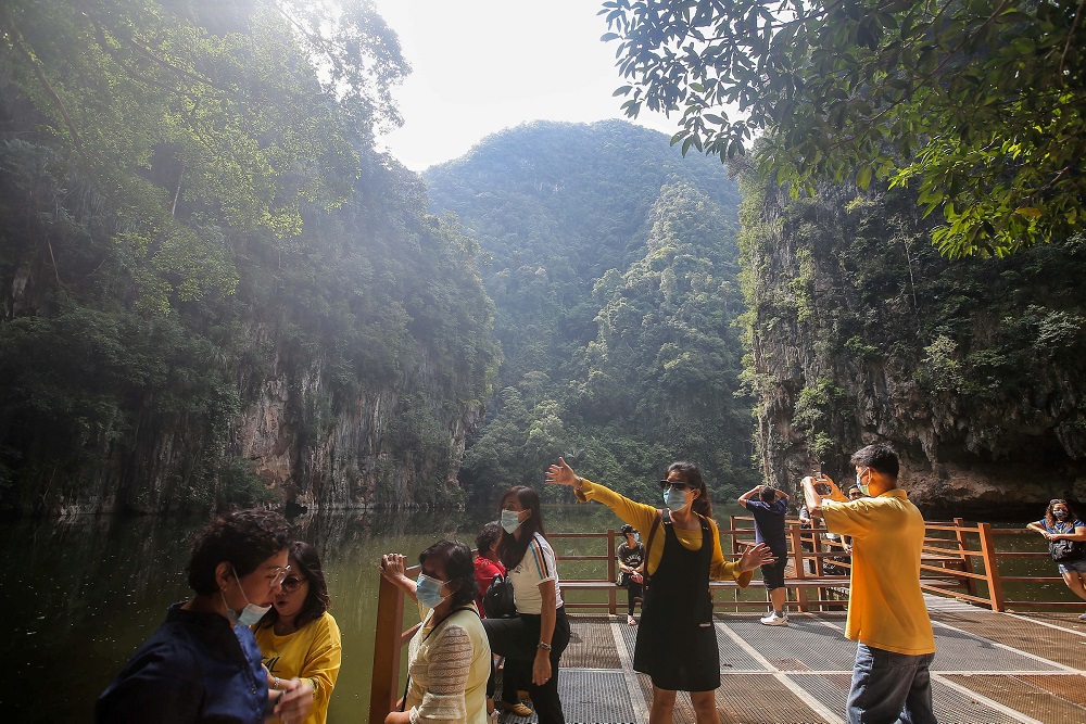Thanks to social media, Tasik Cermin or Mirror Lake at Gunung Rapat is receiving the much needed recognition from internet users instead. — Picture by Farhan Najib