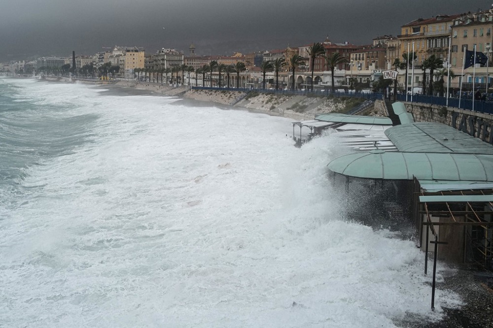 Waves hit the shore near the Promenade des Anglais in Nice on October 2, 2020 as storm Alex reaches the French riviera's coasts. u00e2u20acu201d AFP Pic