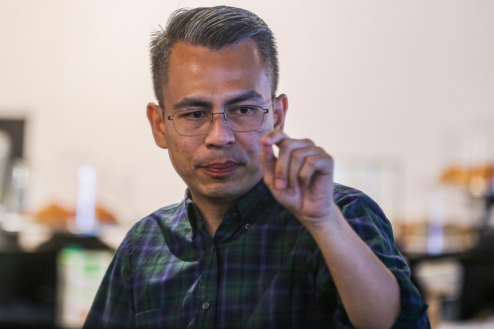 PKR’s Lembah Pantai MP Fahmi Fadzil says the policy must be reviewed, if not it may discriminate against those who are needy. — Picture by Hari Anggara