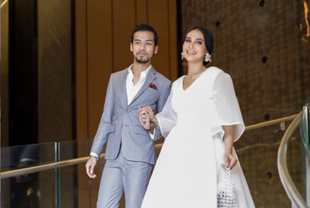 The pair have been married since early November last year. u00e2u20acu201d Picture via Instagram/Muizznasruddin