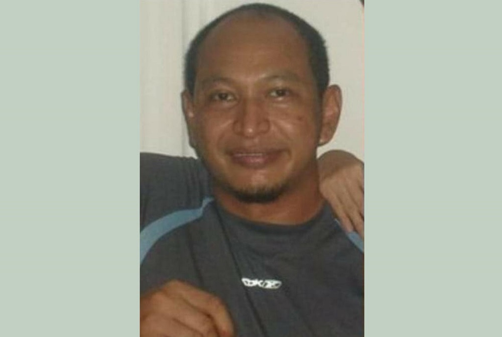 Syed Suhail Syed Zin (pictured) was set to be executed on September 18, 2020, but the day before the hanging, his lawyer M Ravi applied for leave to make a review application. u00e2u20acu201d Picture via Facebook/M Ravi