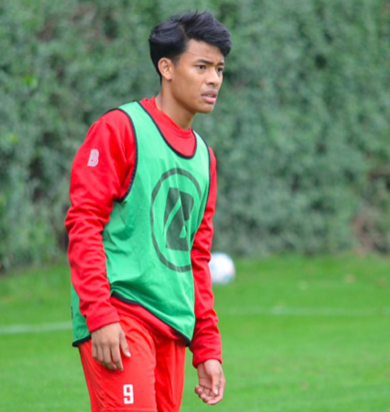 Pemain muda bola sepak negara Luqman Hakim Shamsudin menjaringkan gol sulung ketika kelabnya KV Kortrijk menentang KFCO Beerschot Wilrijk. u00e2u20acu2022 Foto ihsan Facebook/KV Kortrijk