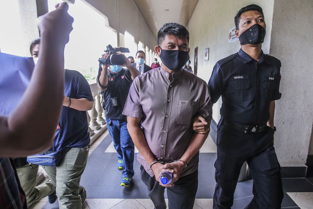 Mohd Azhar Che Mat Dali, former political aide to Mohamad Sabu, is pictured at the Kuala Lumpur High Court October 15, 2020. u00e2u20acu201d Picture by Hari Anggara