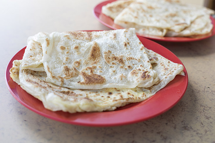 Light and crispy, this 'roti prata' is a hidden gem in Johor Jaya ...