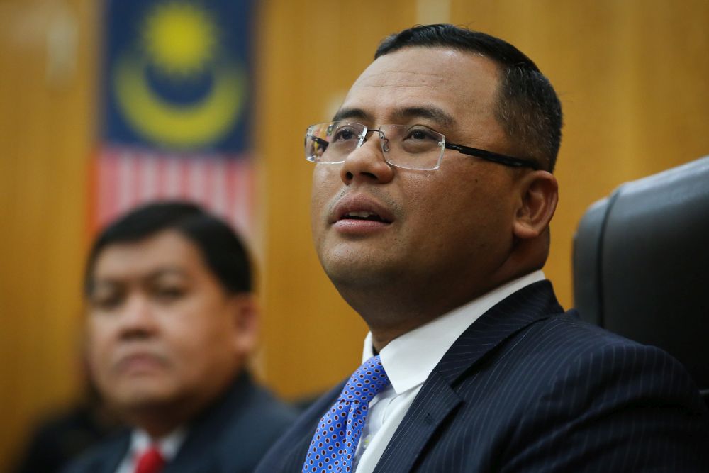 Selangor Mentri Besar Datuk Seri Amirudin Shari speaks during a press conference at the Selangor state secretariat building in Shah Alam October 21, 2020. u00e2u20acu201d Picture by Yusof Mat Isa
